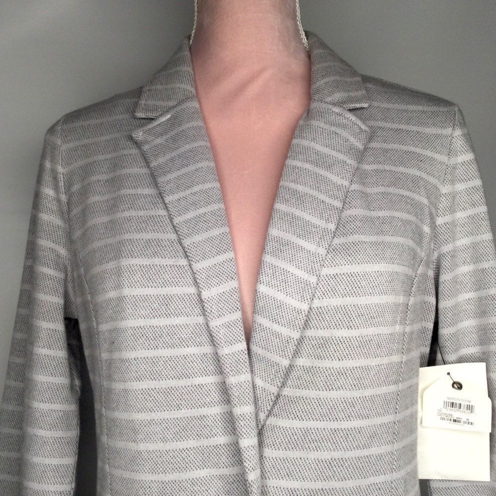 ANTHROPOLOGIE Caslon super comfortable soft jacket. - Picture 3 of 13